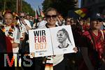 12.07.2025, UEFA Frauen-Europameisterschaft 2025 in der Schweiz. Spieltag 3, Vorrunde, Schweden - Deutschland, im Letzigrundstadion Zrich (Schweiz). Fan Walk zum Stadion, tausende deutsche Fans laufen ins Stadion