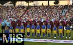 12.07.2025, UEFA Frauen-Europameisterschaft 2025 in der Schweiz. Spieltag 3, Vorrunde, Schweden - Deutschland, im Letzigrundstadion Zrich (Schweiz). Die deutschen Spielerinnen stehen in einer Mannschaft.