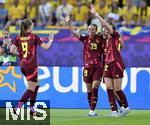 12.07.2025, UEFA Frauen-Europameisterschaft 2025 in der Schweiz. Spieltag 3, Vorrunde, Schweden - Deutschland, im Letzigrundstadion Zrich (Schweiz). Torjubel der deutschen Mdels v.l. Sjoeke Nsken (Deutschland), Klara Bhl (Deutschland), Carlotta Wamser (Deutschland) und Jule Brand (Deutschland) 