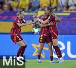 12.07.2025, UEFA Frauen-Europameisterschaft 2025 in der Schweiz. Spieltag 3, Vorrunde, Schweden - Deutschland, im Letzigrundstadion Zrich (Schweiz). Torjubel v.l. Klara Bhl (Deutschland), Carlotta Wamser (Deutschland) und Jule Brand (Deutschland) 