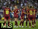 12.07.2025, UEFA Frauen-Europameisterschaft 2025 in der Schweiz. Spieltag 3, Vorrunde, Schweden - Deutschland, im Letzigrundstadion Zrich (Schweiz). Die deutschen Spielerinnen sind nach dem Spiel enttuscht, v.l. Giovanna Hoffmann (Deutschland), Kathrin Hendrich (Deutschland), Klara Bhl (Deutschland), Selina Cerci (Deutschland), Sara Dbritz (Deutschland) und Sydney Lohmann (Deutschland) 