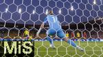12.07.2025, UEFA Frauen-Europameisterschaft 2025 in der Schweiz. Spieltag 3, Vorrunde, Schweden - Deutschland, im Letzigrundstadion Zrich (Schweiz).  Hand-Elfmeter zum 3:1 Tor der Schwedinnen von Fridolina Rolf (Schweden) gegen Torhterin Ann-Katrin Berger (Deutschland) 