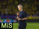 12.07.2025, UEFA Frauen-Europameisterschaft 2025 in der Schweiz. Spieltag 3, Vorrunde, Schweden - Deutschland, im Letzigrundstadion Zrich (Schweiz). Trainer Christian Wck (Deutschland) nachdenklich 