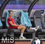 12.07.2025, UEFA Frauen-Europameisterschaft 2025 in der Schweiz. Spieltag 3, Vorrunde, Schweden - Deutschland, im Letzigrundstadion Zrich (Schweiz). Giulia Gwinn (Deutschland) auf der Bank mit Beinschiene und Eisbeutel fr das verletzte Knie.