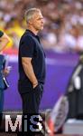 12.07.2025, UEFA Frauen-Europameisterschaft 2025 in der Schweiz. Spieltag 3, Vorrunde, Schweden - Deutschland, im Letzigrundstadion Zrich (Schweiz). Trainer Christian Wck (Deutschland) nachdenklich 