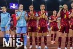 12.07.2025, UEFA Frauen-Europameisterschaft 2025 in der Schweiz. Spieltag 3, Vorrunde, Schweden - Deutschland, im Letzigrundstadion Zrich (Schweiz). nach dem Spiel, v.lI. Torhterin Ena Mahmutovic (Deutschland), Torhterin Stina Johannes (Deutschland), Selina Cerci (Deutschland), Klara Bhl (Deutschland), Sydney Lohmann (Deutschland), Janina Minge  (Deutschland) 