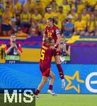 12.07.2025, UEFA Frauen-Europameisterschaft 2025 in der Schweiz. Spieltag 3, Vorrunde, Schweden - Deutschland, im Letzigrundstadion Zrich (Schweiz). Jule Brand (Deutschland) mit Carlotta Wamser (Deutschland) Torjubel 