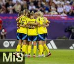 12.07.2025, UEFA Frauen-Europameisterschaft 2025 in der Schweiz. Spieltag 3, Vorrunde, Schweden - Deutschland, im Letzigrundstadion Zrich (Schweiz). Torjubel Schweden, Hanna Bennison (Schweden), Jonna Andersson (Schweden), Fridolina Rolf (Schweden) 