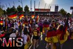 12.07.2025, UEFA Frauen-Europameisterschaft 2025 in der Schweiz. Spieltag 3, Vorrunde, Schweden - Deutschland, im Letzigrundstadion Zrich (Schweiz). Fan-Walk der Deutschen Fans zum Stadion.