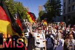12.07.2025, UEFA Frauen-Europameisterschaft 2025 in der Schweiz. Spieltag 3, Vorrunde, Schweden - Deutschland, im Letzigrundstadion Zrich (Schweiz). Fan-Walk der Deutschen Fans zum Stadion.