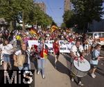 12.07.2025, UEFA Frauen-Europameisterschaft 2025 in der Schweiz. Spieltag 3, Vorrunde, Schweden - Deutschland, im Letzigrundstadion Zrich (Schweiz). Fan-Walk der Deutschen Fans zum Stadion.