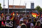 12.07.2025, UEFA Frauen-Europameisterschaft 2025 in der Schweiz. Spieltag 3, Vorrunde, Schweden - Deutschland, im Letzigrundstadion Zrich (Schweiz). Fan-Walk der Deutschen Fans zum Stadion.