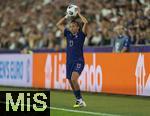 19.07.2025, UEFA Frauen-Europameisterschaft 2025 in der Schweiz. Viertelfinale, Frankreich - Deutschland, im St-Jakob-Park Basel (Schweiz). Selma Bacha (Frankreich) Einwurf 