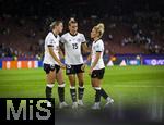 23.07.2025, UEFA Frauen-Europameisterschaft 2025 in der Schweiz. Halbfinale, Deutschland - Spanien, Im Stadion Letzigrund Zrich. Enttusche deutsche Spielerinnen nach der 0:1 Niederlage im Halbfinale, von links:  Klara Bhl (Deutschland), Selina Cerci (Deutschland), Linda Dallmann (Deutschland) 