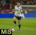 23.07.2025, UEFA Frauen-Europameisterschaft 2025 in der Schweiz. Halbfinale, Deutschland - Spanien, Im Stadion Letzigrund Zrich. Jule Brand (Deutschland) am Ball 