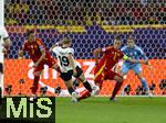 23.07.2025, UEFA Frauen-Europameisterschaft 2025 in der Schweiz. Halbfinale, Deutschland - Spanien, Im Stadion Letzigrund Zrich. v.li: Ona Batlle (Spanien), Klara Bhl (Deutschland), Irene Paredes (Spanien). 