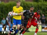 25.07.2025, Fussball 1. Bundesliga 2025/2026,  Testspiel Rot-Weiss Essen - FC Augsburg, im Donaustadion Dillingen, Schwaben. Torwart Jakob-Karl Golz (Essen) 

