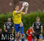 25.07.2025, Fussball 1. Bundesliga 2025/2026,  Testspiel Rot-Weiss Essen - FC Augsburg, im Donaustadion Dillingen, Schwaben. Torwart Jakob-Karl Golz (Essen) 

