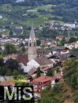 31.07.2025, Meran in Sdtirol, Italien. Ortsteil Algund, Ausblick vom Hang eines Weinberges. 