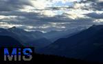 31.07.2025, Meran in Sdtirol, Italien. Ortsteil Hafling, Ausblick auf die Berglandschaft vom Hotel Chalet Mirabell, 