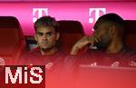 02.08.2025, Fussball Bundesliga 2025/2026, Freundschaftsspiel, FC Bayern Mnchen - Olympique Lyon, in der Allianz-Arena Mnchen, v.l. Luis Diaz (FC Bayern Mnchen) auf der Bank