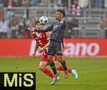 02.08.2025, Fussball Bundesliga 2025/2026, Freundschaftsspiel, FC Bayern Mnchen - Olympique Lyon, in der Allianz-Arena Mnchen, v.l. Min-jae Kim (Bayern Mnchen, Minjae Kim) gegen Georges Mikautadze (Olympique Lyon) 