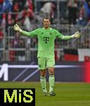 02.08.2025, Fussball Bundesliga 2025/2026, Freundschaftsspiel, FC Bayern Mnchen - Olympique Lyon, in der Allianz-Arena Mnchen, Torwart Manuel Neuer (FC Bayern Mnchen) ratlos