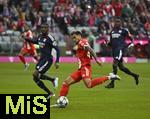 02.08.2025, Fussball Bundesliga 2025/2026, Freundschaftsspiel, FC Bayern Mnchen - Olympique Lyon, in der Allianz-Arena Mnchen, Luis Diaz (FC Bayern Mnchen) am Ball.