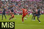 02.08.2025, Fussball Bundesliga 2025/2026, Freundschaftsspiel, FC Bayern Mnchen - Olympique Lyon, in der Allianz-Arena Mnchen, v.l. Luis Diaz (FC Bayern Mnchen) und Serge Gnabry (FC Bayern Mnchen) 