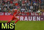 02.08.2025, Fussball Bundesliga 2025/2026, Freundschaftsspiel, FC Bayern Mnchen - Olympique Lyon, in der Allianz-Arena Mnchen, Luis Diaz (FC Bayern Mnchen) am Ball.