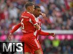 02.08.2025, Fussball Bundesliga 2025/2026, Freundschaftsspiel, FC Bayern Mnchen - Olympique Lyon, in der Allianz-Arena Mnchen, v.l. Michael Olise (FC Bayern Mnchen) und Joshua Kimmich (FC Bayern Mnchen) 