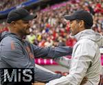 02.08.2025, Fussball Bundesliga 2025/2026, Freundschaftsspiel, FC Bayern Mnchen - Olympique Lyon, in der Allianz-Arena Mnchen, v.li: Trainer Vincent Kompany (FC Bayern Mnchen) begrt Trainer Paulo Fonseca (Olympique Lyon) 