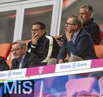 02.08.2025, Fussball Bundesliga 2025/2026, Freundschaftsspiel, FC Bayern Mnchen - Olympique Lyon, in der Allianz-Arena Mnchen, Ehrentribne mit Ex-Prsident und Aufsichtsratsvorsitzender Karl Hopfner (FC Bayern Mnchen), Sportvorstand Max Eberl (Bayern Mnchen), Vorstandsvorsitzender Jan-Christian Dreesen (FC Bayern Mnchen). 