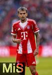 02.08.2025, Fussball Bundesliga 2025/2026, Freundschaftsspiel, FC Bayern Mnchen - Olympique Lyon, in der Allianz-Arena Mnchen, Luis Diaz (FC Bayern Mnchen) nachdenklich 