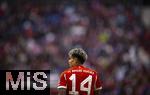 02.08.2025, Fussball Bundesliga 2025/2026, Freundschaftsspiel, FC Bayern Mnchen - Olympique Lyon, in der Allianz-Arena Mnchen, Luis Diaz (FC Bayern Mnchen) nachdenklich 