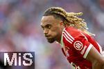 02.08.2025, Fussball Bundesliga 2025/2026, Freundschaftsspiel, FC Bayern Mnchen - Olympique Lyon, in der Allianz-Arena Mnchen, Sacha Boey (FC Bayern Mnchen) im Lauf