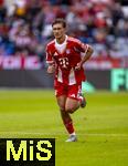 02.08.2025, Fussball Bundesliga 2025/2026, Freundschaftsspiel, FC Bayern Mnchen - Olympique Lyon, in der Allianz-Arena Mnchen, Tom Bischof (Bayern Mnchen) im Lauf