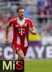 02.08.2025, Fussball Bundesliga 2025/2026, Freundschaftsspiel, FC Bayern Mnchen - Olympique Lyon, in der Allianz-Arena Mnchen,  Leon Goretzka (FC Bayern Mnchen) im Spurt