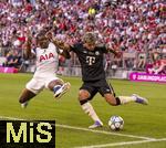 07.08.2025, Fussball Bundesliga 2025/2026, Freundschaftsspiel, Telekom-Cup, FC Bayern Mnchen - Tottenham Hotspur, in der Allianz-Arena Mnchen, v.li: Wilson Odobert (Tottenham Hotspur) gegen Luis Diaz (FC Bayern Mnchen) 