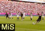 07.08.2025, Fussball Bundesliga 2025/2026, Freundschaftsspiel, Telekom-Cup, FC Bayern Mnchen - Tottenham Hotspur, in der Allianz-Arena Mnchen, Harry Kane (FC Bayern Mnchen) bei seinem vergebenen Elfmeter wegen Ausrutscher.