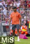 07.08.2025, Fussball Bundesliga 2025/2026, Freundschaftsspiel, Telekom-Cup, FC Bayern Mnchen - Tottenham Hotspur, in der Allianz-Arena Mnchen, Trainer Vincent Kompany (FC Bayern Mnchen) nachdenklich 