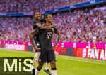 07.08.2025, Fussball Bundesliga 2025/2026, Freundschaftsspiel, Telekom-Cup, FC Bayern Mnchen - Tottenham Hotspur, in der Allianz-Arena Mnchen, Torjubel v.li: Wisdom Mike (FC Bayern Mnchen) mit Jonah Kusi-Asare (Bayern Mnchen) 