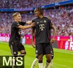 07.08.2025, Fussball Bundesliga 2025/2026, Freundschaftsspiel, Telekom-Cup, FC Bayern Mnchen - Tottenham Hotspur, in der Allianz-Arena Mnchen, Torjubel v.li: Lennart Karl (Bayern Mnchen) mit Jonah Kusi-Asare (Bayern Mnchen) 