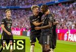 07.08.2025, Fussball Bundesliga 2025/2026, Freundschaftsspiel, Telekom-Cup, FC Bayern Mnchen - Tottenham Hotspur, in der Allianz-Arena Mnchen, Torjubel v.li: Lennart Karl (Bayern Mnchen) mit Jonah Kusi-Asare (Bayern Mnchen) 