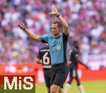 07.08.2025, Fussball Bundesliga 2025/2026, Freundschaftsspiel, Telekom-Cup, FC Bayern Mnchen - Tottenham Hotspur, in der Allianz-Arena Mnchen, Schiedsrichter Robert Hartmann