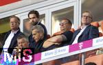 07.08.2025, Fussball Bundesliga 2025/2026, Freundschaftsspiel, Telekom-Cup, FC Bayern Mnchen - Tottenham Hotspur, in der Allianz-Arena Mnchen, Ehrengastbereich, Vereinsfhrung FC Bayern mit , Ex-Prsident und Aufsichtsratsvorsitzender Karl Hopfner (FC Bayern Mnchen), Geschftsfhrer Michael Diederich (FC Bayern Mnchen), Sportvorstand Max Eberl (Bayern Mnchen), Vorstandsvorsitzender Jan-Christian Dreesen (FC Bayern Mnchen),  Prsident Herbert Hainer (FC Bayern), 