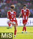 12.08.2025, Fussball Bundesliga 2025/2026, Freundschaftsspiel, Grasshopper Club Zrich - FC Bayern Mnchen - im Stadion am Letzigrund, Zrich (Schweiz). Felipe Chavez (Bayern Mnchen) 