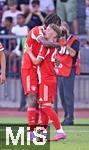 12.08.2025, Fussball Bundesliga 2025/2026, Freundschaftsspiel, Grasshopper Club Zrich - FC Bayern Mnchen - im Stadion am Letzigrund, Zrich (Schweiz). Lennart Karl (re, Bayern Mnchen) jubelt.