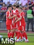 12.08.2025, Fussball Bundesliga 2025/2026, Freundschaftsspiel, Grasshopper Club Zrich - FC Bayern Mnchen - im Stadion am Letzigrund, Zrich (Schweiz). Lennart Karl (re, Bayern Mnchen) jubelt.