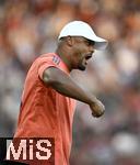 12.08.2025, Fussball Bundesliga 2025/2026, Freundschaftsspiel, Grasshopper Club Zrich - FC Bayern Mnchen - im Stadion am Letzigrund, Zrich (Schweiz). Trainer Vincent Kompany (FC Bayern Mnchen) peitscht an